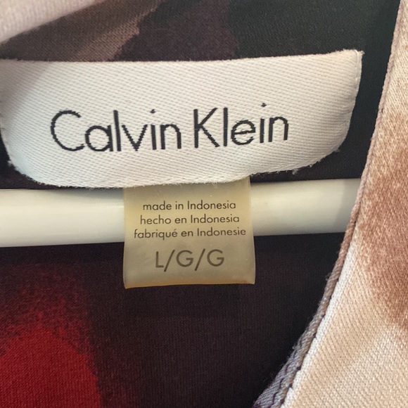 Calvin Klein plum shell - Picture 3 of 3